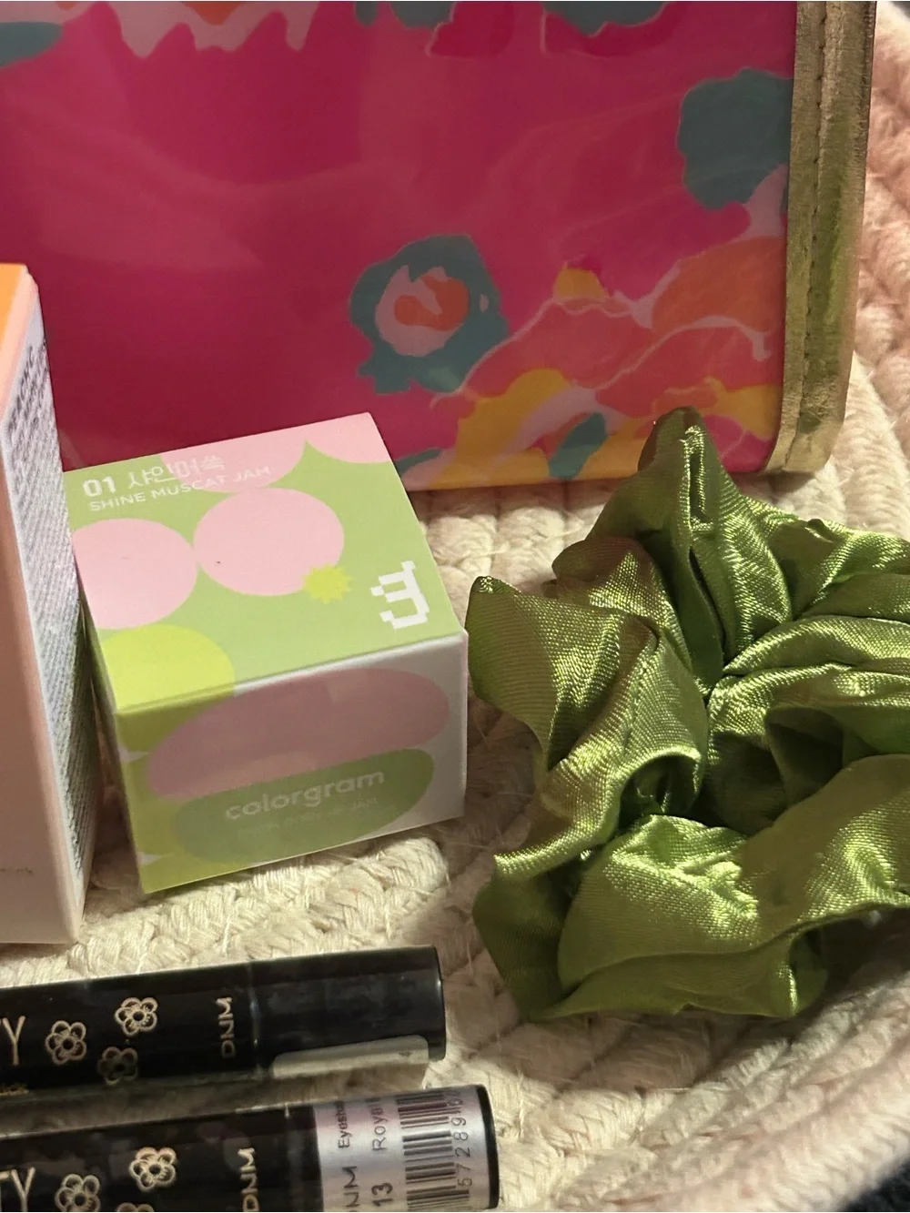 Estee Lauder Pink Floral Cosmetic Bag with Assorted Lipsticks & Tints